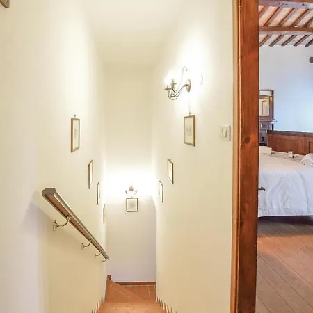 2 Bedroom Awesome In Taglio Di Po Ro *