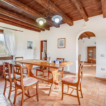 2 Bedroom Awesome In Taglio Di Po Ro